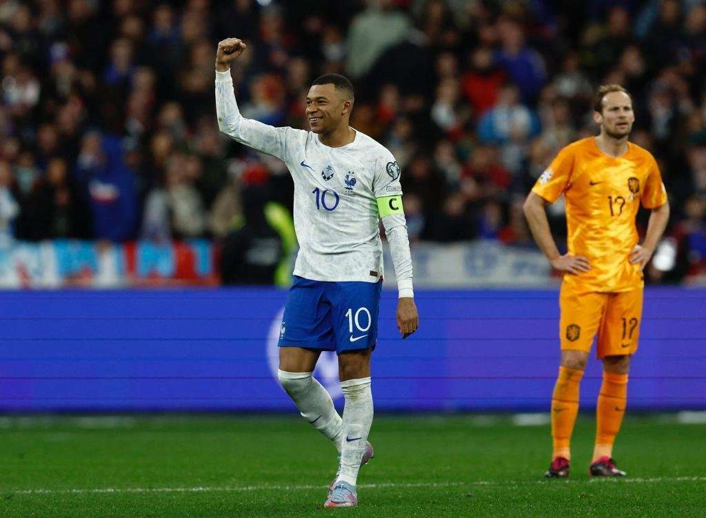 Mbappé marca e França goleia a Holanda ; Na estreia do grupo B das eliminatórias da Eurocopa de 2024, a França voltou a campo