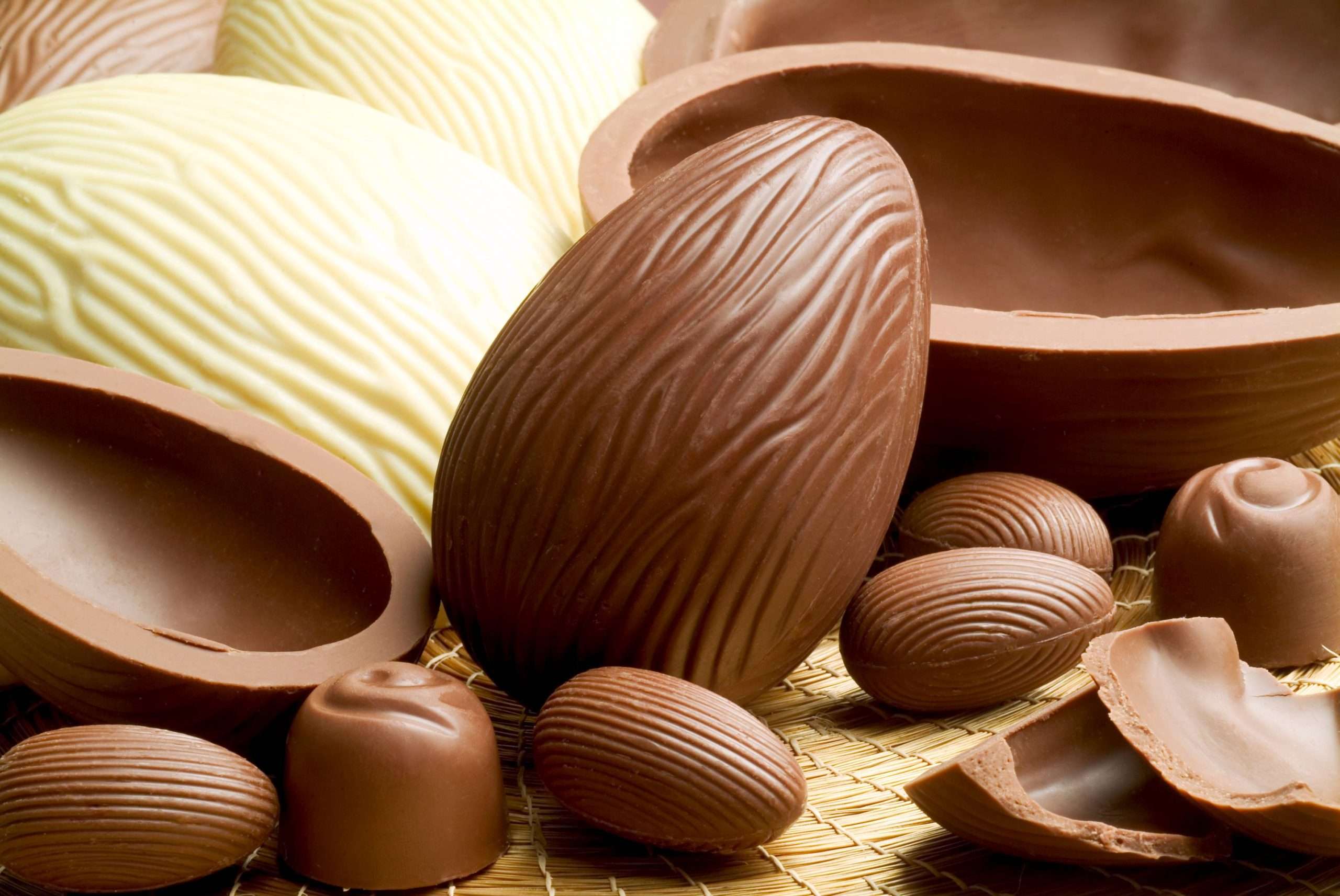 Consumo exagerado de chocolate na pascoa gera malefícios, saiba quais; O mês de abril chegou e com ele o tão aguardado feriado da Páscoa