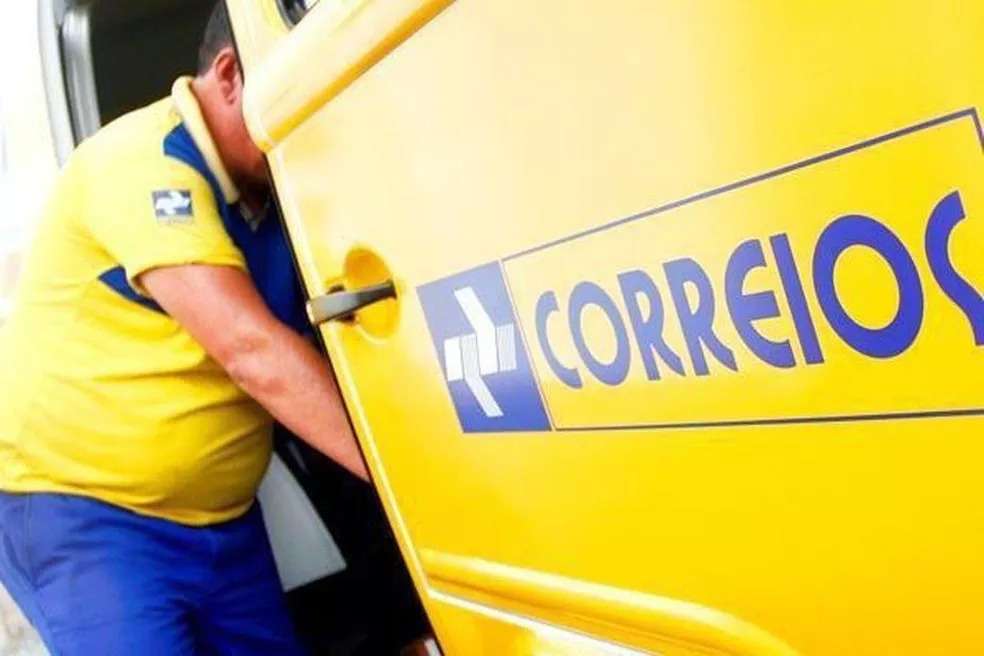 Governo tira Correios de plano de privatizaçãoO que aconteceu? Foram excluídas sete empresas do PND (Programa Nacional de Desestatização)