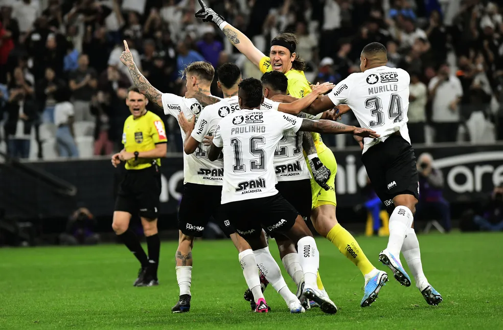 Copa do Brasil: Flamengo goleia o Maringá e Corinthians avança nos pênaltis Na noite desta quarta-feira, o goleiro defendeu uma cobrança