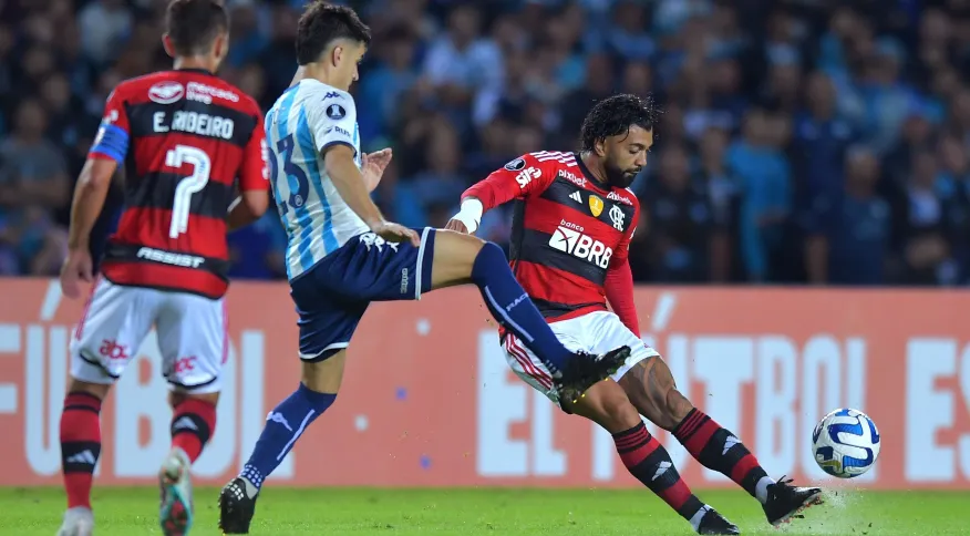 Flamengo empata com Racing e Gabigol bate recorde A noite do torcedor do Flamengo na Libertadores começou com euforia e terminou