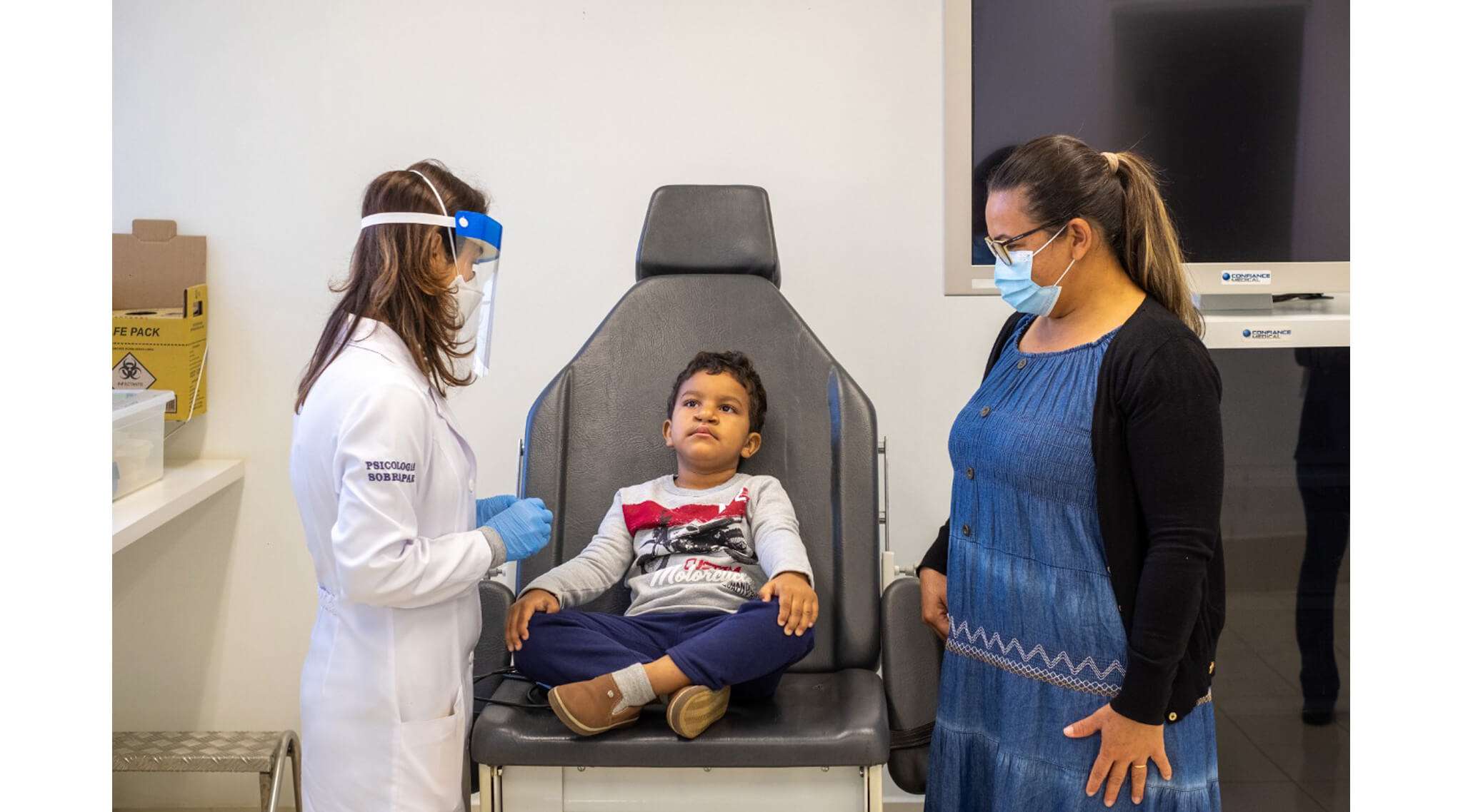 Mães mudam suas vidas para cuidar da saúde dos filhos/ Doenças graves levam mulheres a morar por meses em UTIs e aprender