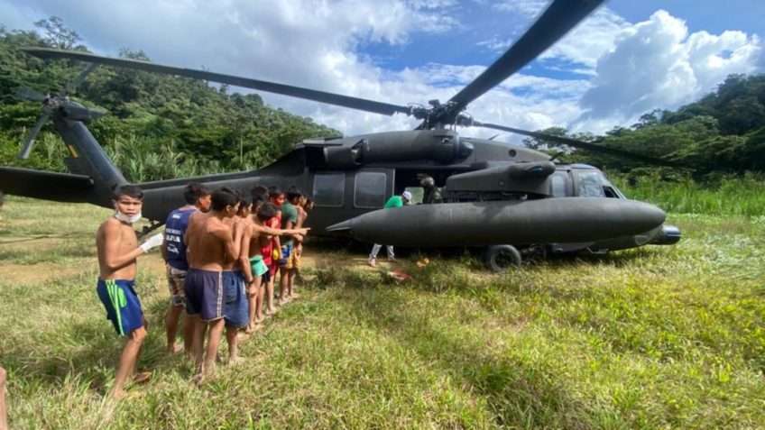 Polícia: Ataque TI Yanomami mata 1 criança e deixa mais 5 filhos Uma criança Yanomami foi morta e outros cinco indígenas ficaram feridos