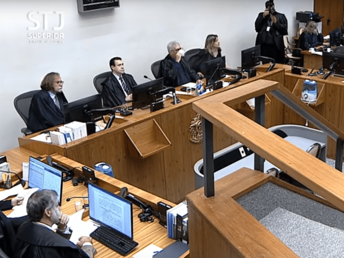 Boate Kiss: ministros do STJ pedem vista durante julgamento/ A 6ª turma do Superior Tribunal de Justiça (STJ) suspendeu o julgamento