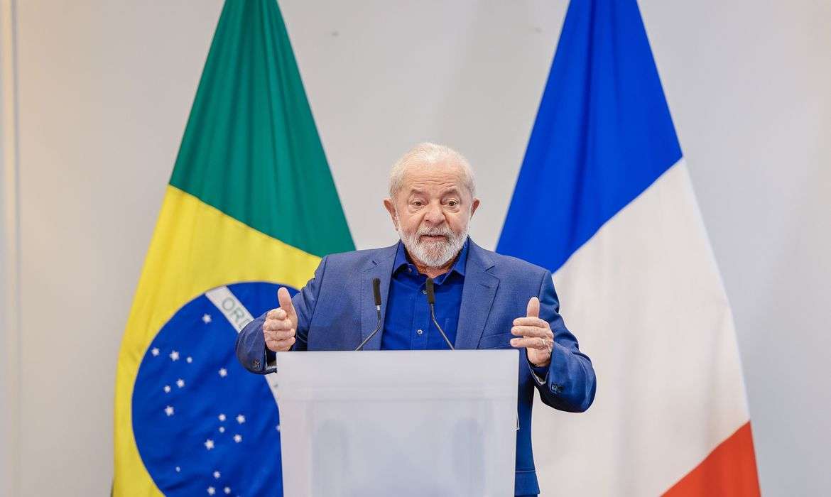 Lula aposta em definição sobre acordo Mercosul-UE ainda em 2023 O presidente Luiz Inácio Lula da Silva afirmou, neste sábado (24), que ainda