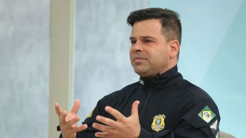 Ex-diretor da PRF nega intimidade com Bolsonaro e ordem de blitz O ex-diretor da Polícia Rodoviária Federal (PRF), Silvinei Vasques, negou