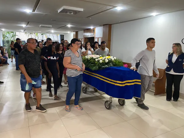 Marido de mulher baleada em blitz da PRF diz que ela foi "assassinada" / O coletor de óleo Alexandre Roberto Ribeiro Mello, de 32 anos