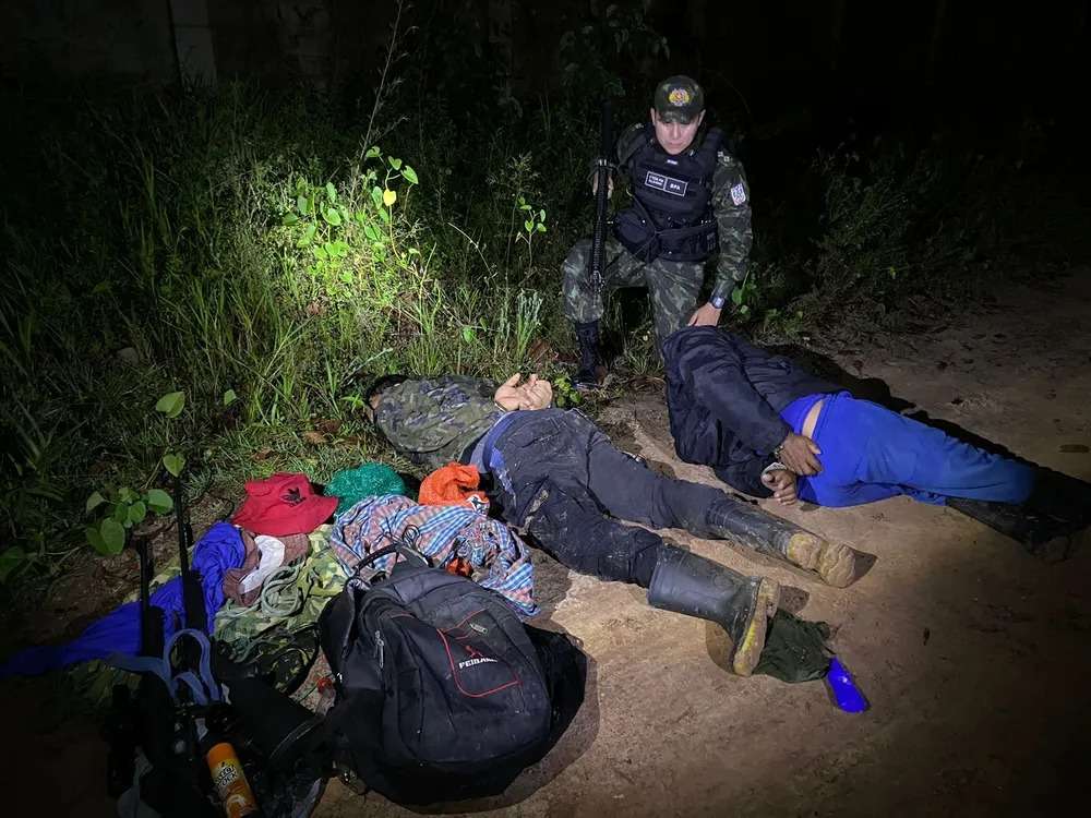 Homens são presos após montagem de armadilhas e caça ilegal/ O Batalhão de Polícia Ambiental (BPA) recebeu denúncias no início desta