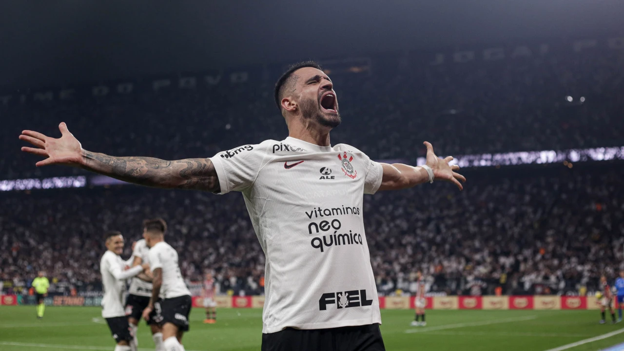 Copa do Brasil: Renato Augusto dá show, e Corinthians vence São Paulo em ida da semifinal Renato Augusto foi o nome do primeiro jogo