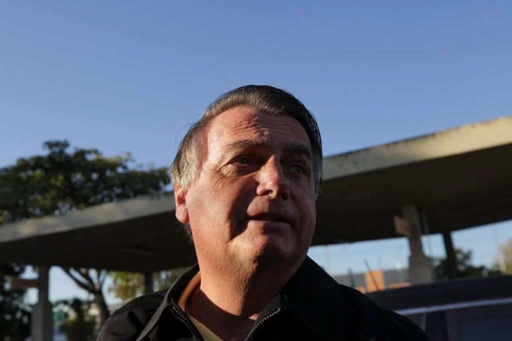 Mesmo com Bolsonaro inelegível, PL quer eleger mais de mil prefeitos/ A inelegibilidade do ex-presidente Jair Bolsonaro (PL), definida...