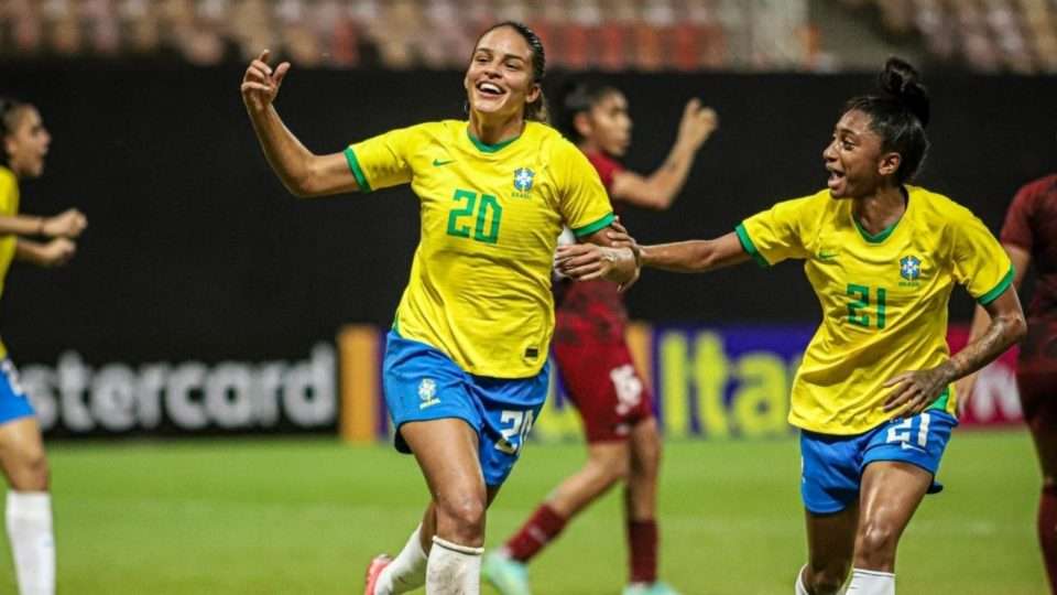 Análise: Seleção feminina apresenta credenciais como candidata ao título da Copa Foi só o primeiro jogo? Sim, a caminhada ainda é longa. Mas,