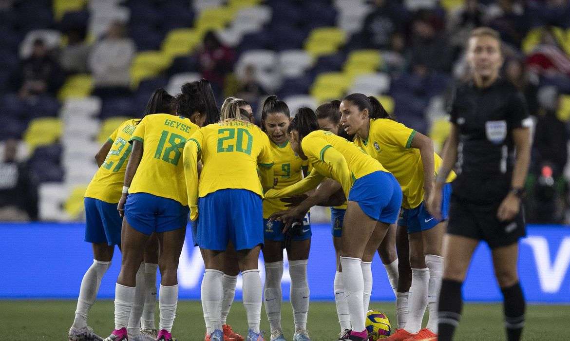 Seleção Feminina: Governo adotará ponto facultativo em dias de jogos da Seleção O Ministério da Gestão e Inovação vai publicar uma