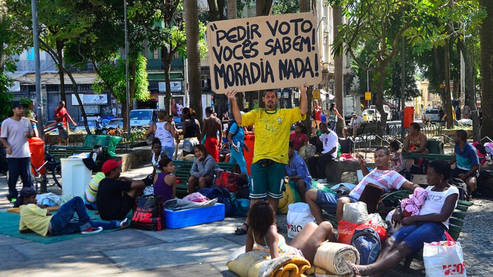 No Brasil existem cerca de 20 milhões de pessoas sem teto adequado. Comemorando nesta segunda-feira (21) o Dia Nacional da Habitação