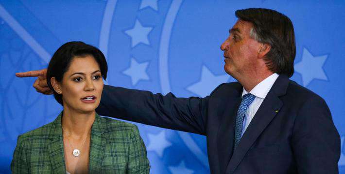 Moraes quebra sigilo bancário e fiscal de Bolsonaro e Michelle no caso das joias a pedido da PF. O ministro Alexandre de Moraes