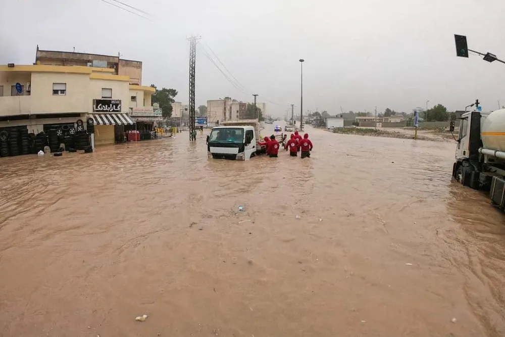 Tragédia na Líbia: Mil corpos são recuperados em cidade inundada após tempestades,10 mil estão desaparecidos Após uma tempestade que