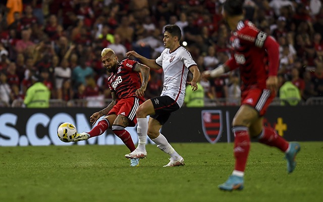 Flamengo é goleado pelo Furacão e Inter vira sobre o Tricolor, Antes do 1º jogo da Final da Copa do Brasil O Athletico venceu o Flamengo