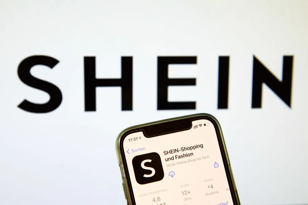 Shein afirma que financiará o ICMS dos clientes em compras de até US$ 50 A Shein anunciou que vai bancar o ICMS para os clientes nas compras