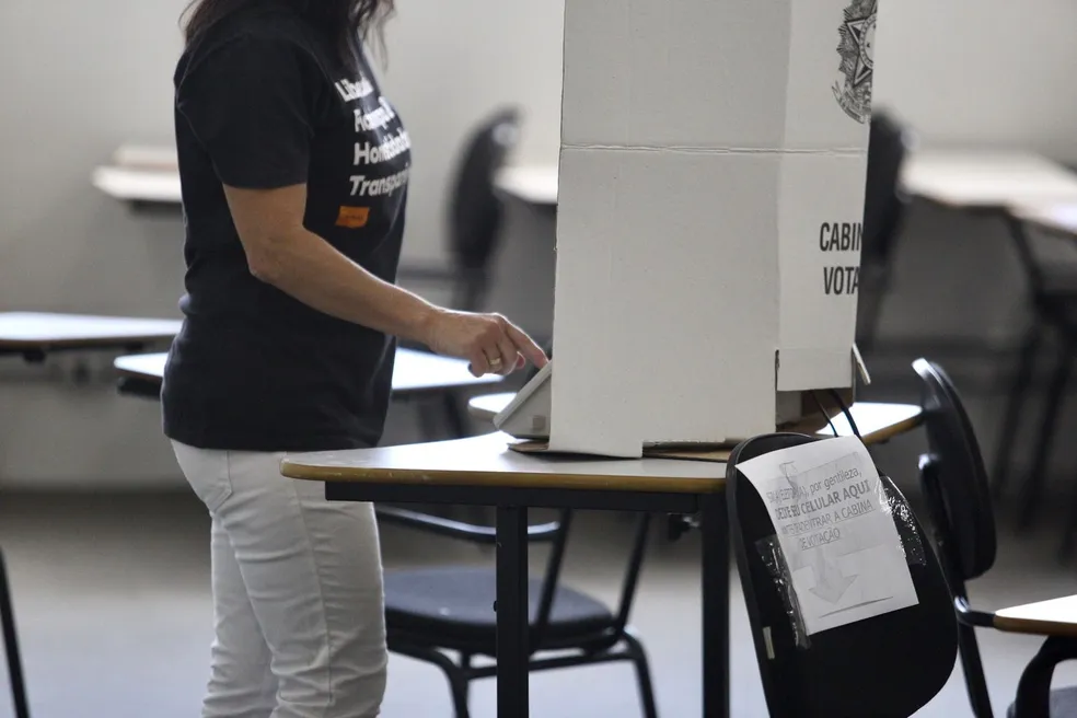 Eleição para Conselho Tutelar saiba onde votar. Para participar da eleição para Conselho Tutelar, o cidadão deve comparecer