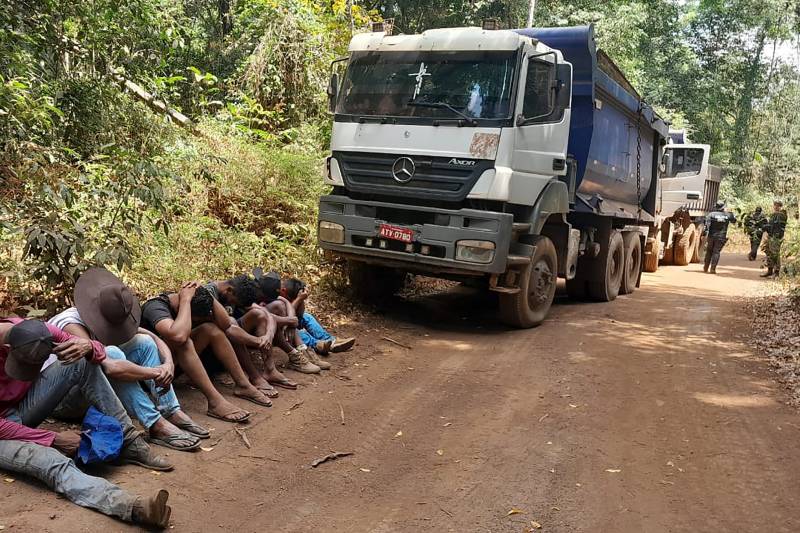Caminhões carregados com minérios ilegais são apreendidos pela Operação Ouro Negro em Marabá O governo do Pará continua tomando medidas para