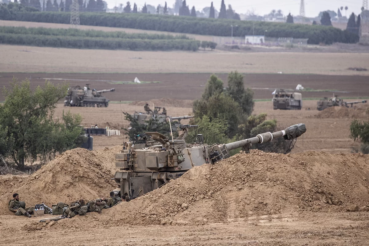 Israel coloca 100 mil soldados na região e diz que está em "cerco completo" a Gaza Desde o último sábado (7/10), Israel mobilizou mais