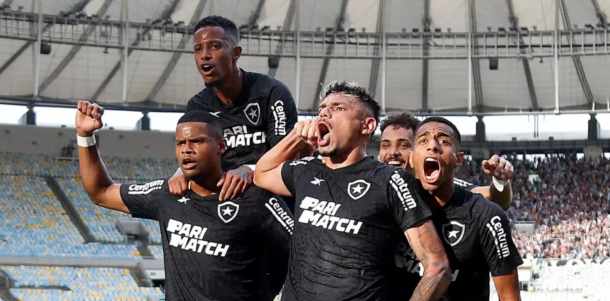 Botafogo volta a vencer em rodada com disputa de clássicos O Botafogo pôs fim ao jejum de vitórias da temporada de cinco jogos com uma vitória