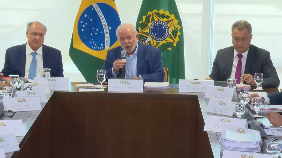 Lula diz que 'dinheiro bom é dinheiro transformado em obra' Nesta sexta-feira (3), o presidente Luiz Inácio Lula da Silva (PT) repetiu sua