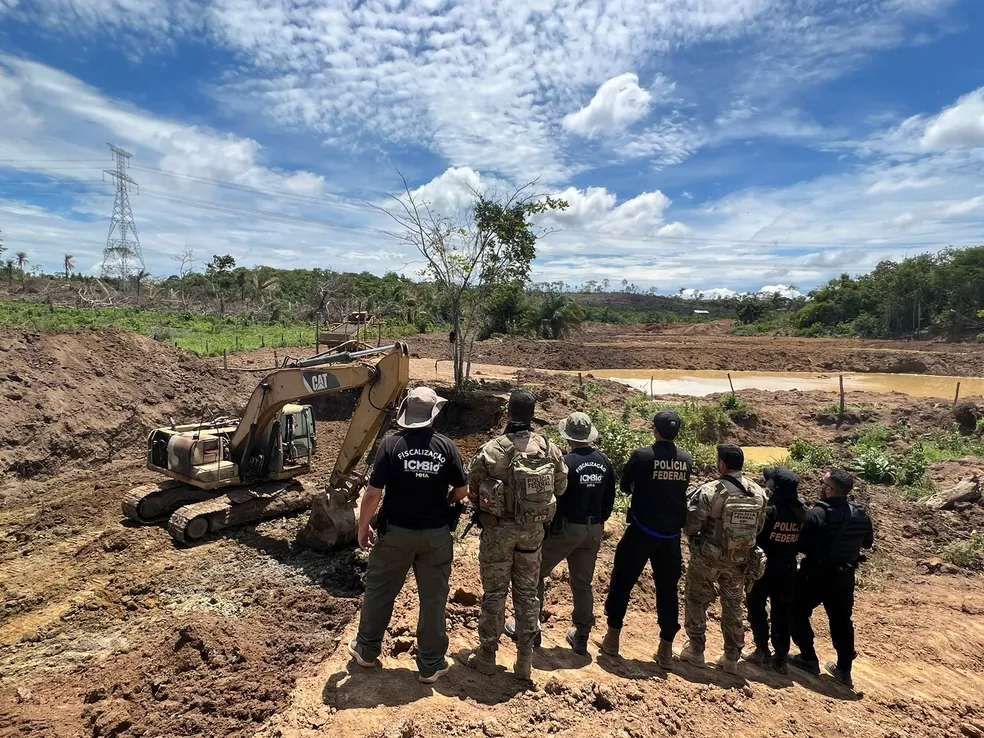Operação federal destrói equipamento de R$ 2,2 milhões em garimpos de ouro ilegais no PA O ICMBio e a Polícia Federal trabalharam juntos