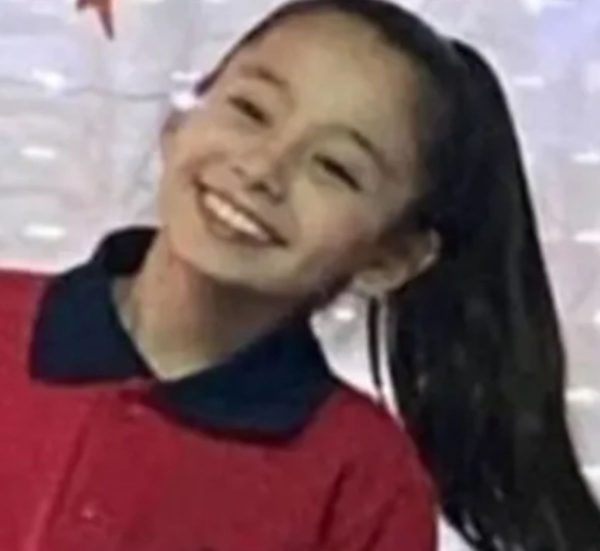 Criança de 9 anos é morta com tiro na cabeça durante tentativa de assalto Uma menina de nove anos morreu após ser baleada na cabeça durante