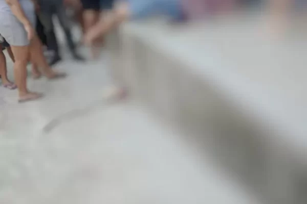 🚨Homem é executado enquanto esperava filha entrar na escola Enquanto estava deixando a filha na escola, Alan Emanuel, 31, foi executado