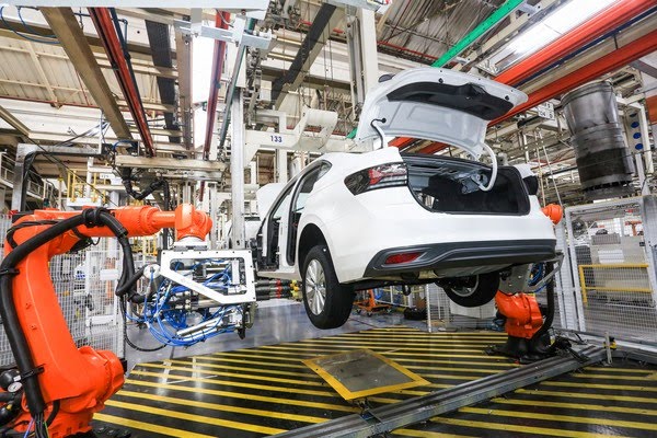 Economia: Volkswagen anuncia investimento de R$ 16 bilhões em suas fábricas no Brasil até 2028 A Volkswagen do Brasil anunciou