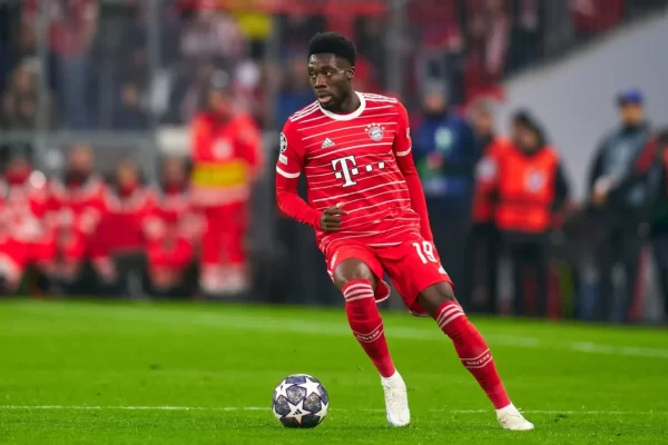 Real Madrid encaminha proposta milionária por Alphonso Davies. O jogador tem contrato até junho de 2025 no clube bávaro, mas não desejar...