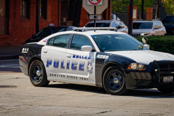 🚨Tragédia: Criança de 9 anos é presa por matar familiar com tiro na cabeça nos EUA Uma criança de 9 anos foi detida, nos Estados Unidos