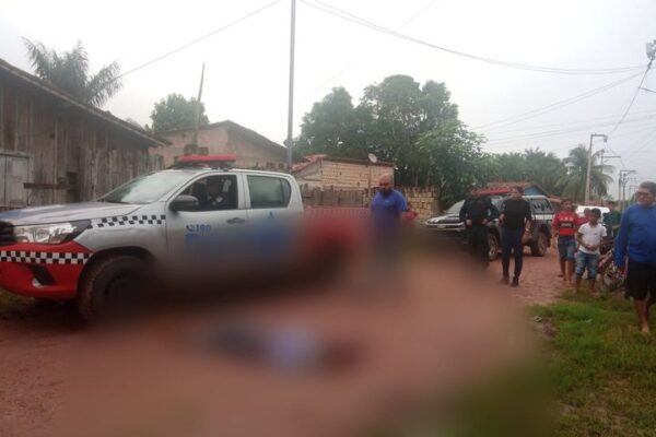 🚨Homicídio Em Tailândia, Homem é morto com vários tiros Um homicídio foi registrado na madrugada deste sábado(09), no bairro Vila Macarrão