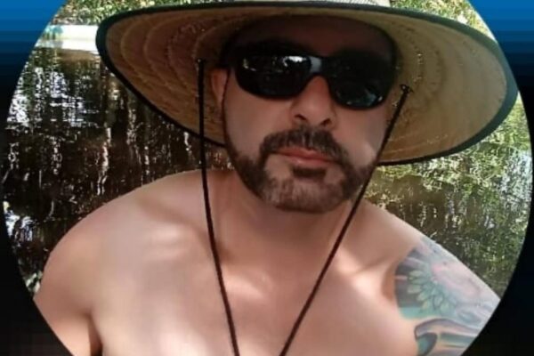 🚨Com tiros na cabeça professor de Jiu-Jitsu é executado; Imagem Forte O empresário e instrutor de jiu-jitsu James Nascimento, de 47 anos