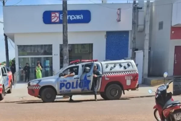 Bando usa explosivo em tentativa de assalto a banco no Pará. Testemunhas informaram que os criminosos estipularam um prazo...