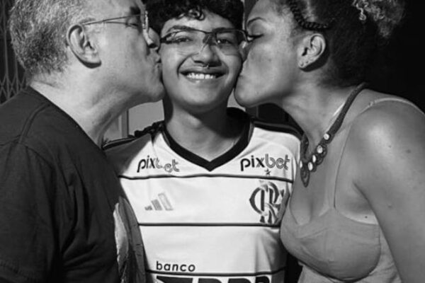 Luto: Filho do prefeito Edmilson Rodrigues morre aos 16 anos O prefeito de Belém, Edmilson Rodrigues (Psol), anunciou na manhã de hoje (20)