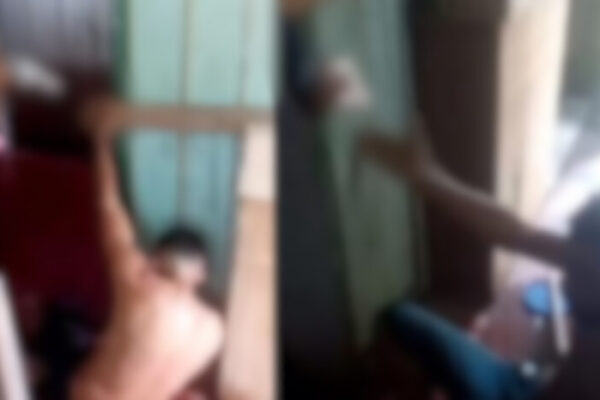 🚨Vídeo forte mostra suposto ladrão sendo baleado na mão por facção Um vídeo compartilhado nos aplicativos de mensagens nesta quarta-feira