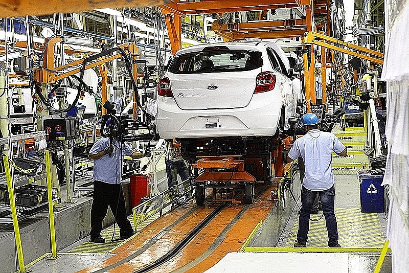 Da saída da Ford ao recorde de investimentos: o que o governo fez para incentivar as montadoras no Brasil Há pouco mais de três anos, a Ford