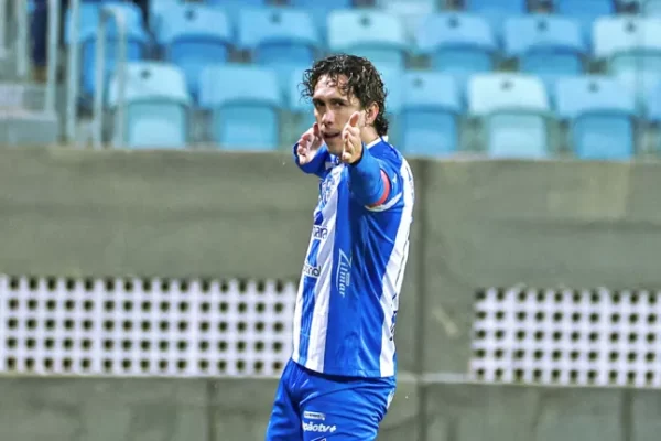 Paysandu goleia o Vila Nova e é tetracampeão. Paysandu vence o Vila Nova por 10 a 0 no agregado e conquista o tetracampeonato...