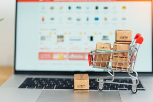 Compras internacionais de US$ 50: Veja o que irá mudar caso o fim da isenção seja aprovado Em meio às divergências entre o governo do