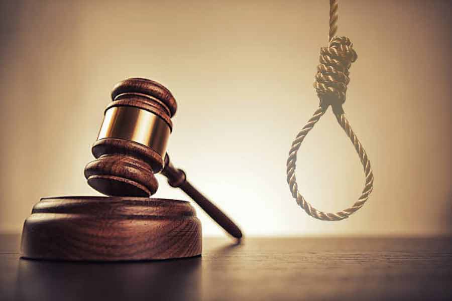 🖊 Internacional: Estado dos EUA aprova pena de morte para condenados por estupro de criança O governador do estado do Tennessee...