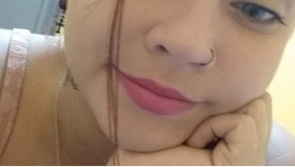 🚨😱IMAGENS FORTES: Mostra corpo de garota de programa após se envolver com traficante casado O corpo da garota de programa...