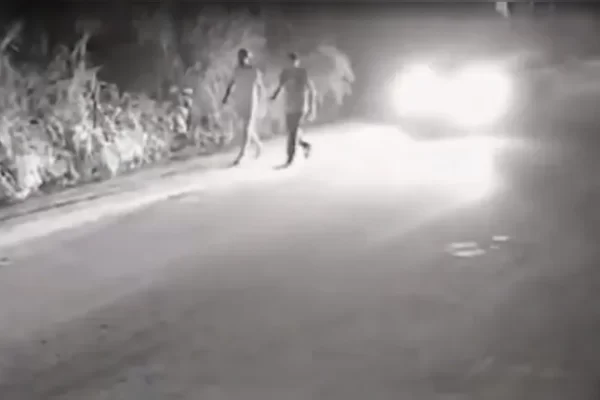 Vídeo: motorista atropela pedestre e é procurado pela policia no Pará. A vítima foi identificada como Enoque da Silva Bezerra...