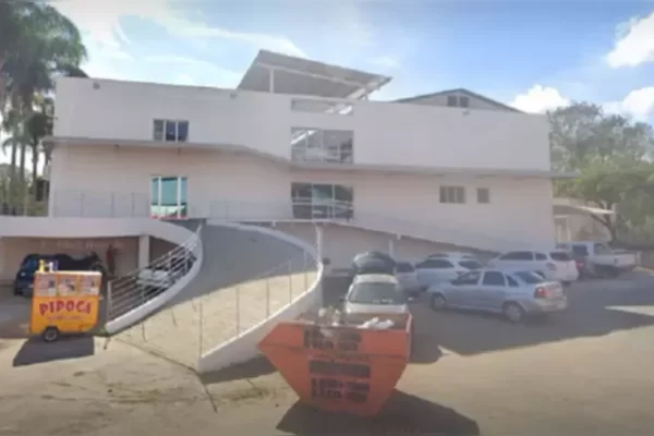 Tragédia: Criança de 11 anos morre após ser baleado pelo irmão de 15 Um menino de 11 anos morreu após ser baleado na cabeça em Cachoeiro