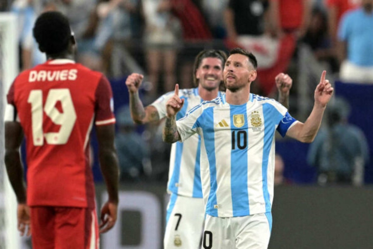 🏆⚽Copa América: Messi marca, Argentina vence o Canadá e garante vaga na final A Argentina fez dela o que se esperava, venceu o Canadá novamente e está na decisão da Copa América.