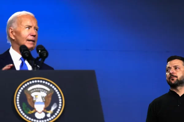 🚨💣Internacional: Biden troca nomes e chama Zelensky de Putin em evento da Otan Minutos antes de uma entrevista considerada decisiva...