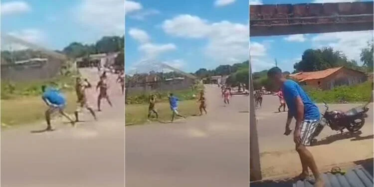 😱💣Confusão Grande: Gritaria, pedrada e facão: é a briga de vizinhos no meio da rua; Veja o Video Uma grande briga foi registrada na tarde..