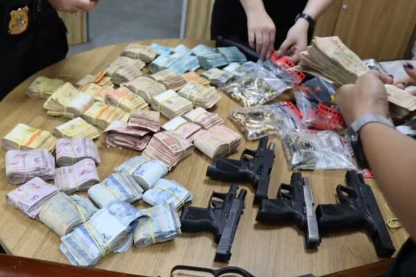 Justiça: Suspeitos de vender ouro ilegal são presos pela Polícia Federal, no Pará e Maranhão Quatro pessoas suspeitas de envolvimento num