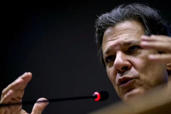 📉💰Economia: Governo confirma imposto de 27,97% com reforma tributária; alíquota é a maior do mundo A alíquota padrão dos impostos sobre