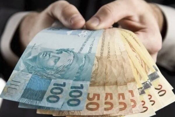 💰Economia: 'Dinheiro esquecido' uma única pessoa tem R$ 11,2 milhões para sacar O Banco Central do Brasil (BC) informou que uma única pessoa